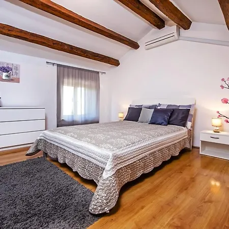 Daria 20 * Rovinj
